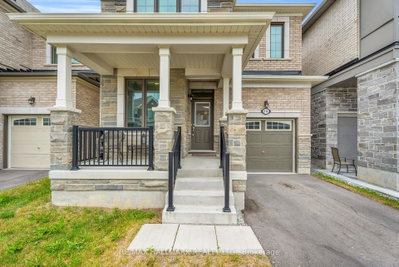 14 Eberly Woods Drive • Markham, ON photo 4