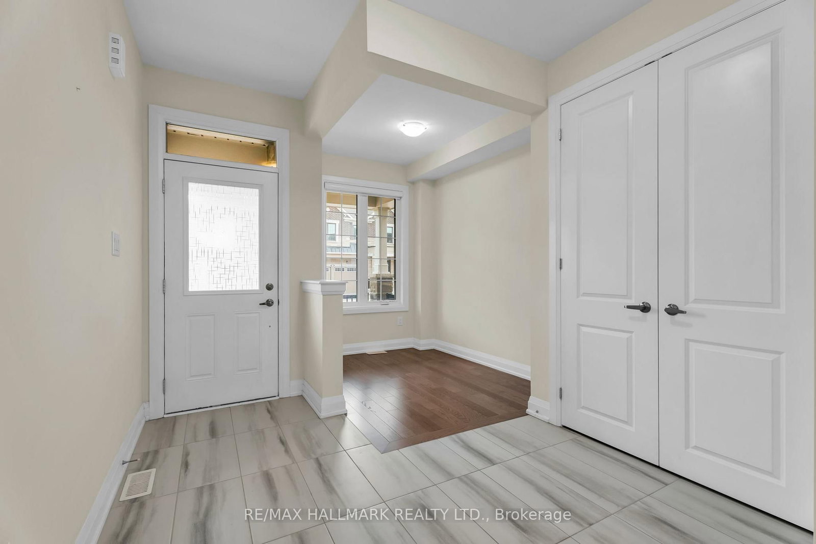 14 Eberly Woods Drive • Markham, ON photo 6