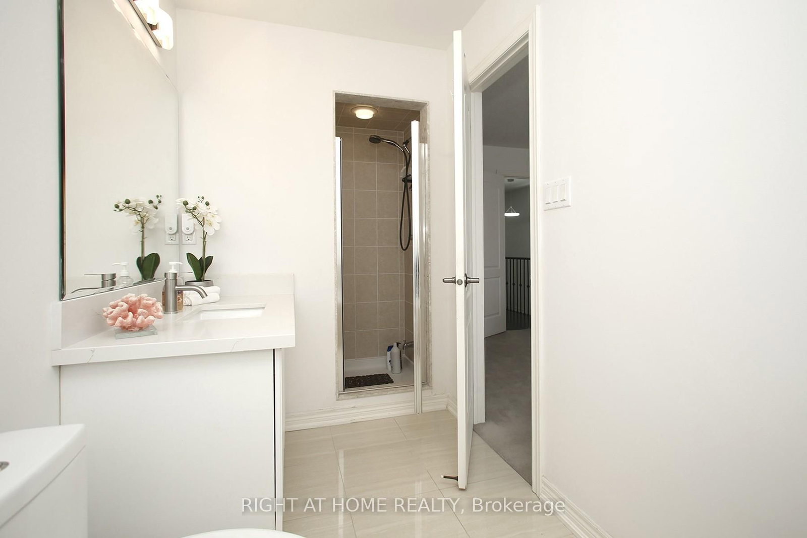 25 Sibella Way • Vaughan, ON photo 16
