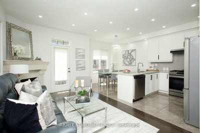 25 Sibella Way • Vaughan, ON photo 3