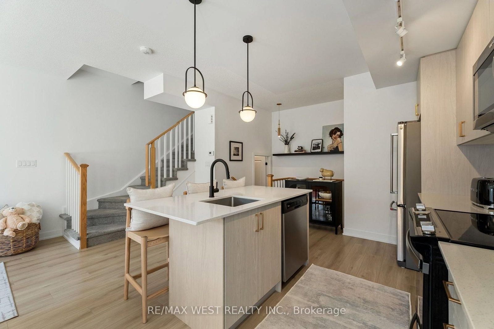 134 Covington Crescent • Whitchurch-Stouffville, ON photo 12