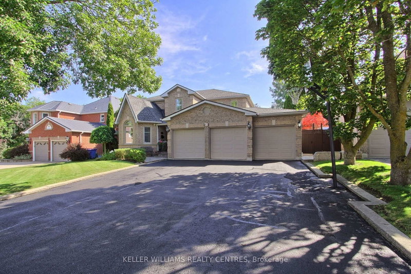 65 Carlyle Crescent