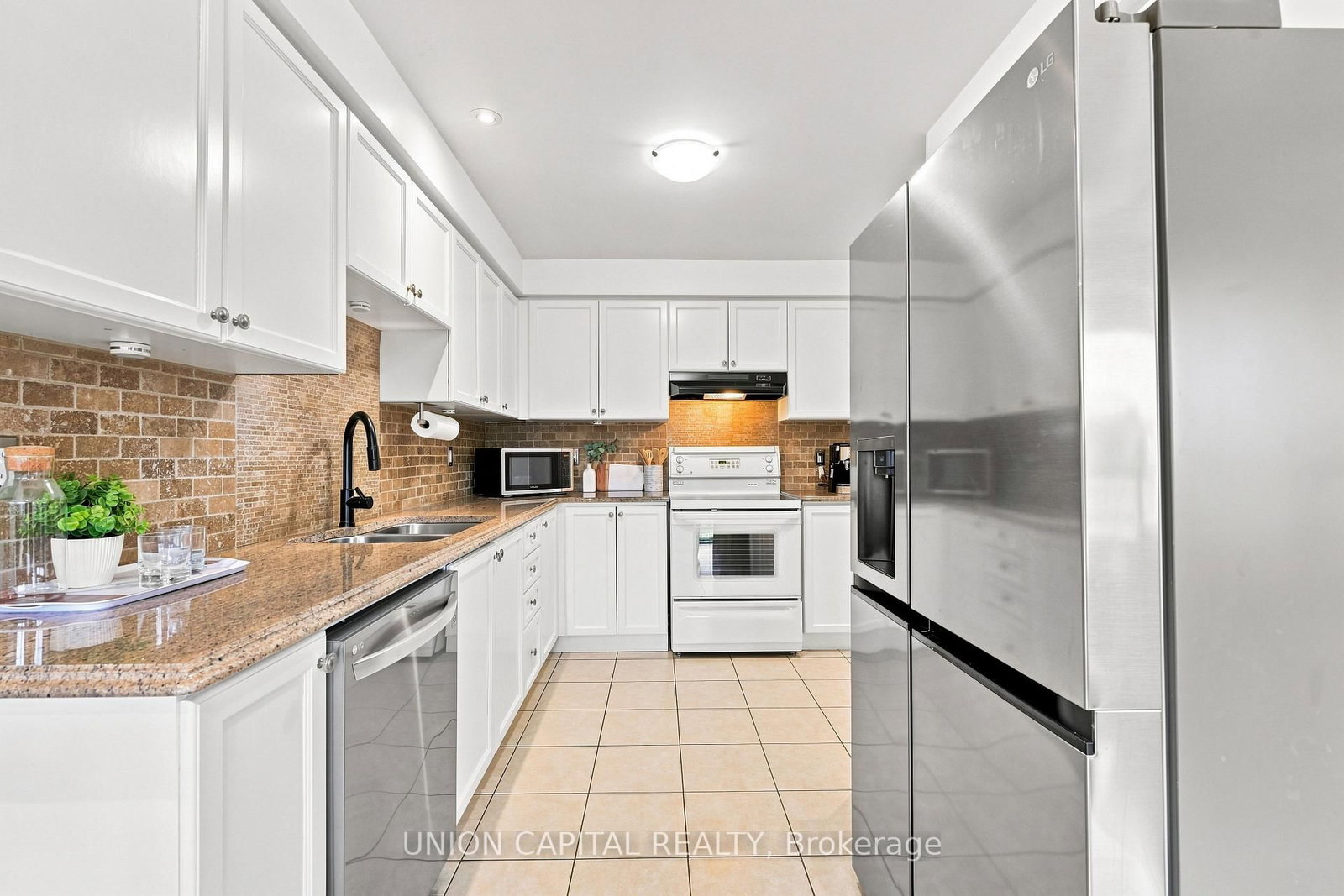 26 Cliff Gunn Road • Newmarket, ON photo 16