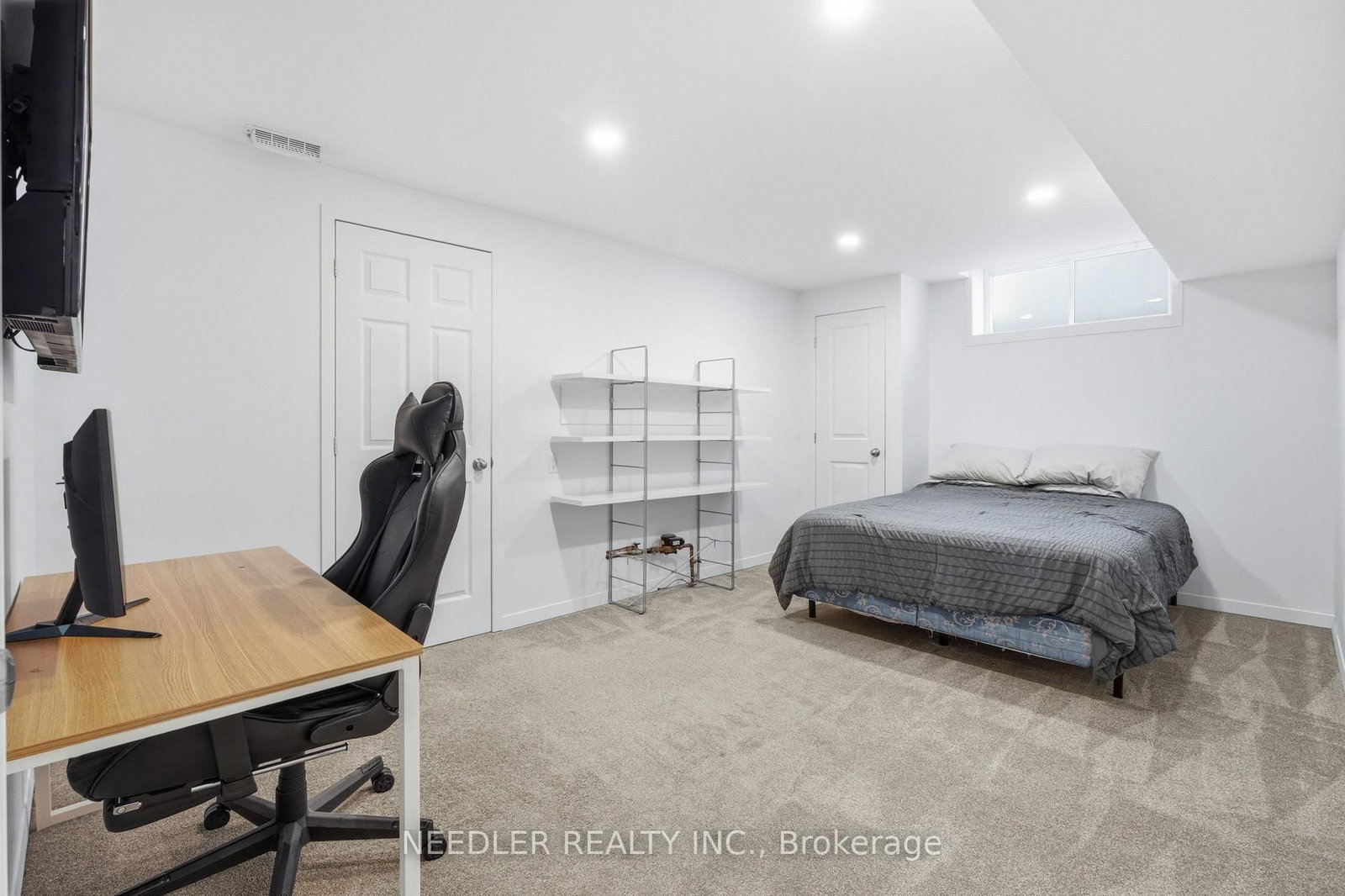133 King Street • East Gwillimbury, ON photo 21