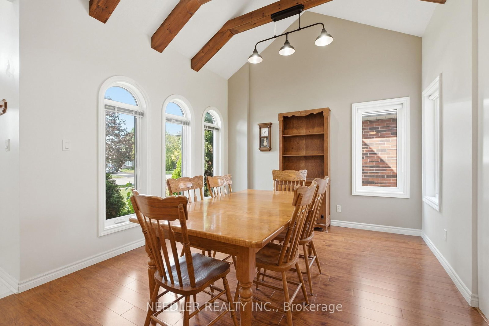133 King Street • East Gwillimbury, ON photo 5