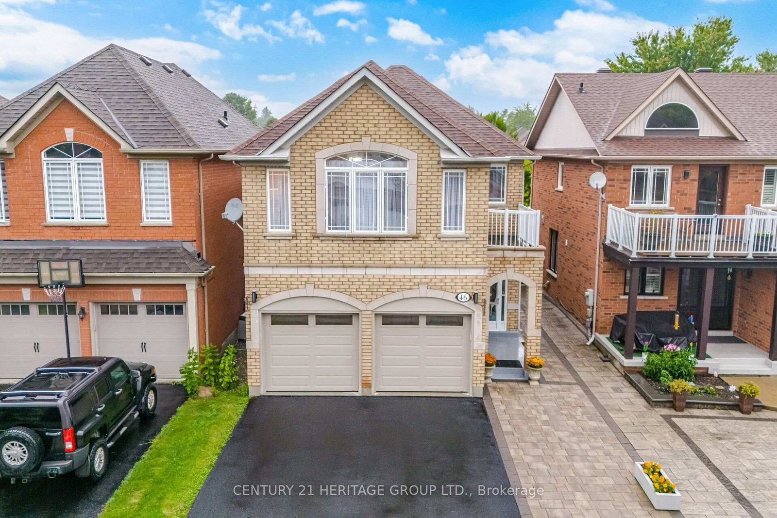 46 Snowy Meadow Avenue • Richmond Hill, ON photo 1