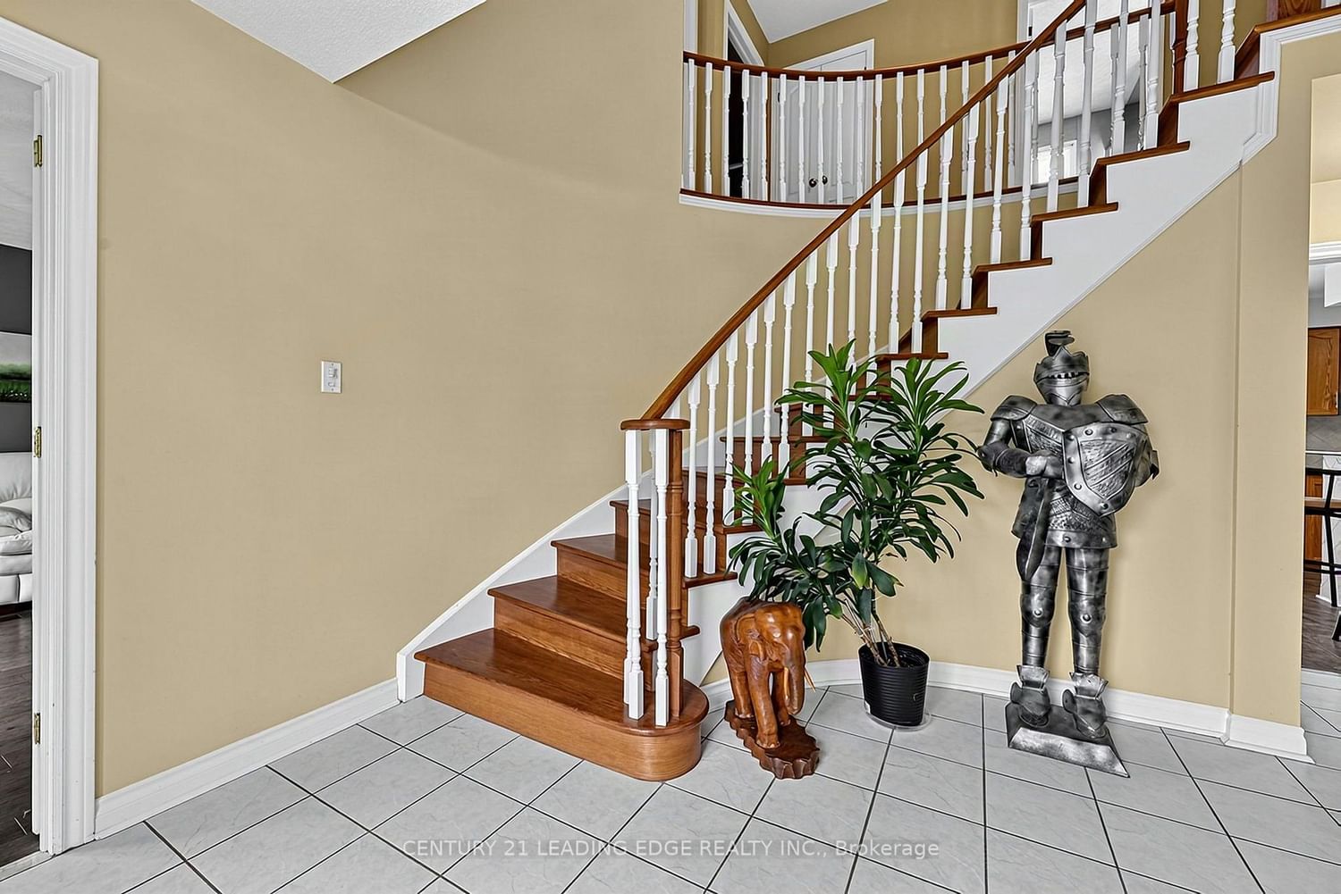 48 Broadview Avenue • Georgina, ON photo 6