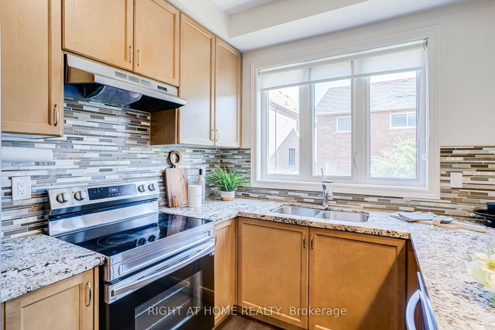 50 Collier Crescent • Markham, ON photo 20