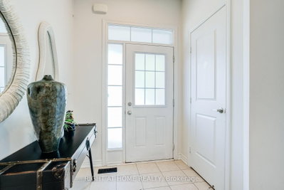 50 Collier Crescent • Markham, ON photo 4