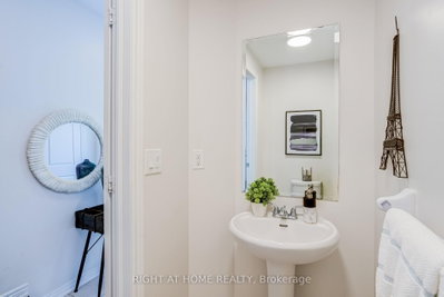 50 Collier Crescent • Markham, ON photo 5
