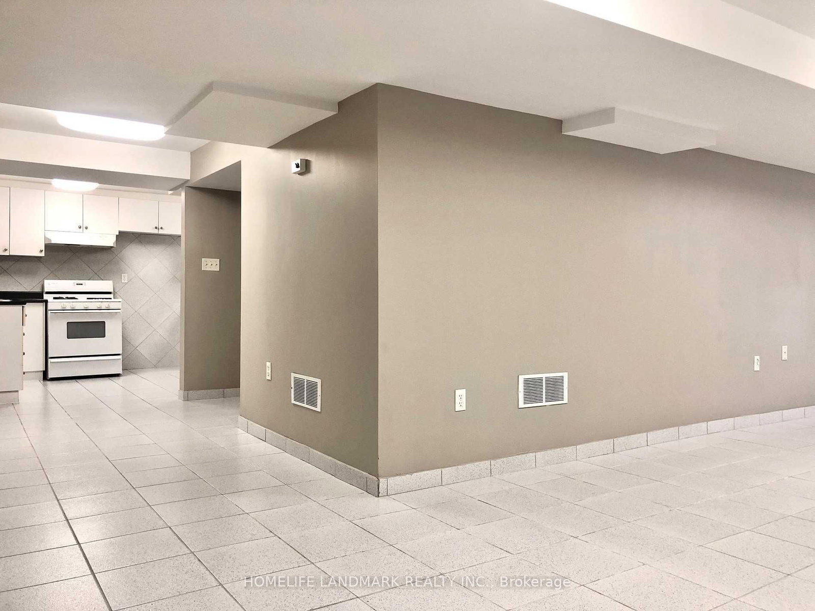 196 Park Dr, Whitchurch-Stouffville, view 17