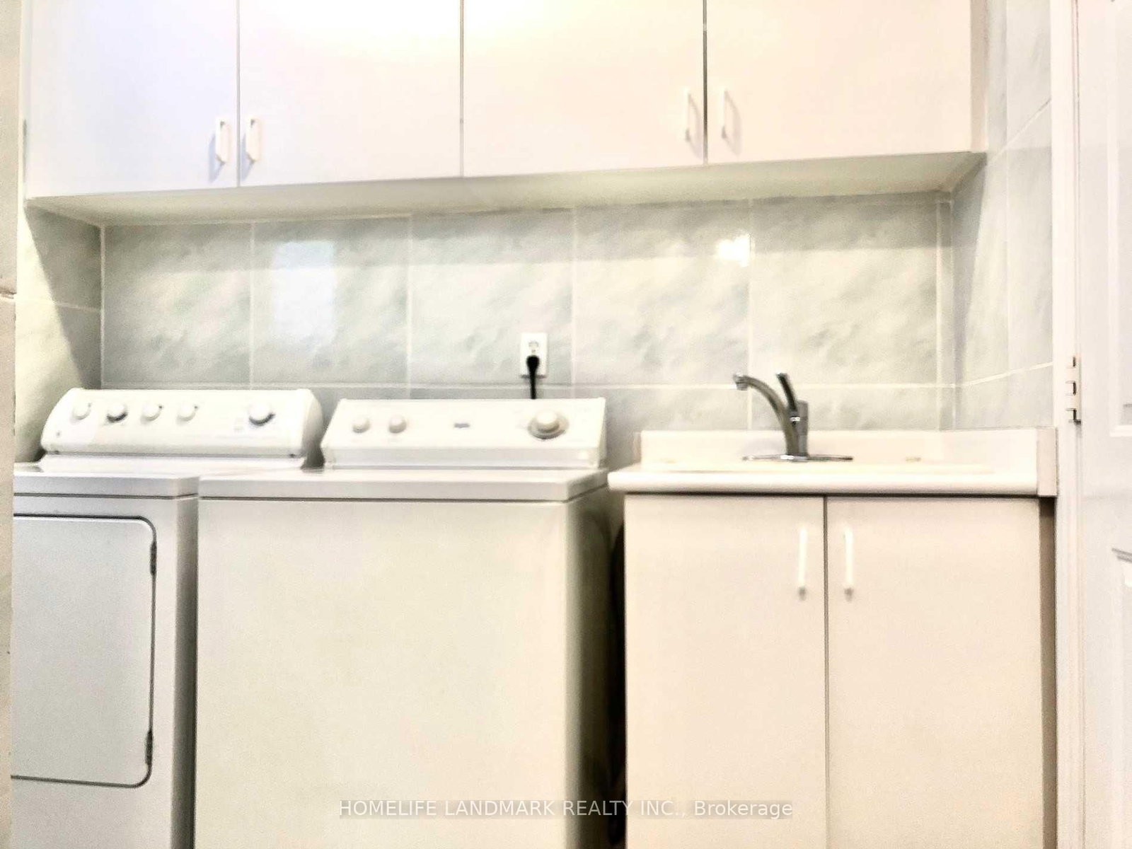 196 Park Dr, Whitchurch-Stouffville, view 19