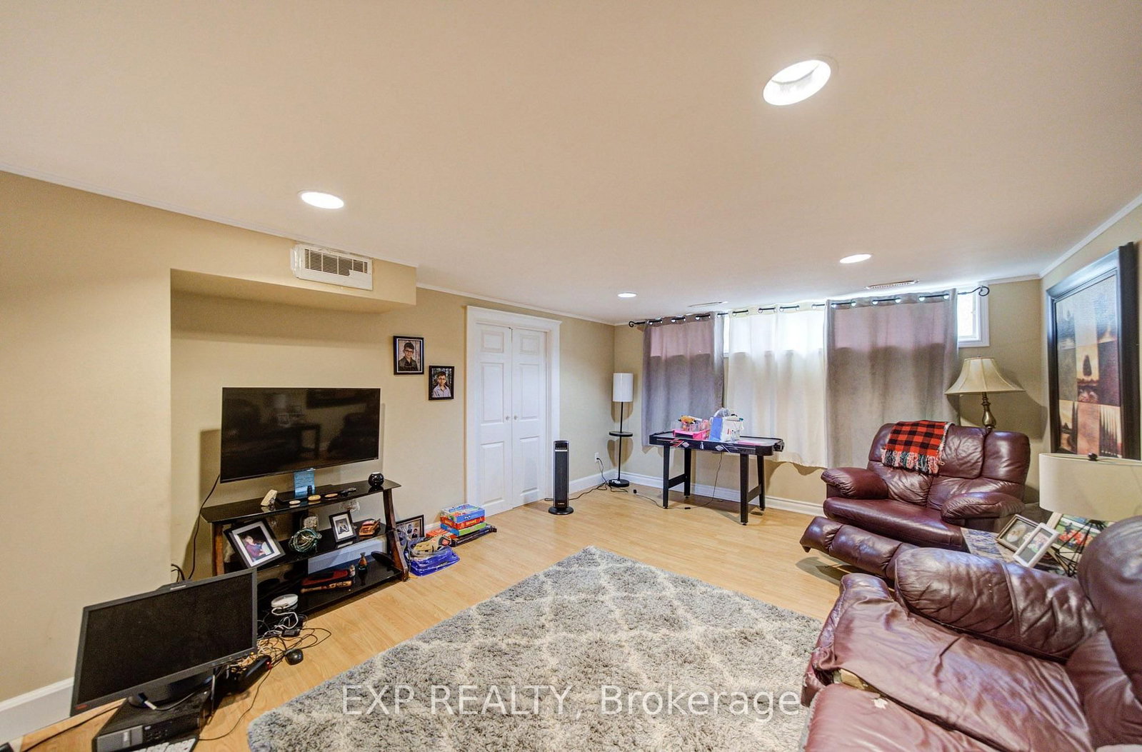 608 Rupert Avenue • Whitchurch-Stouffville, ON photo 23