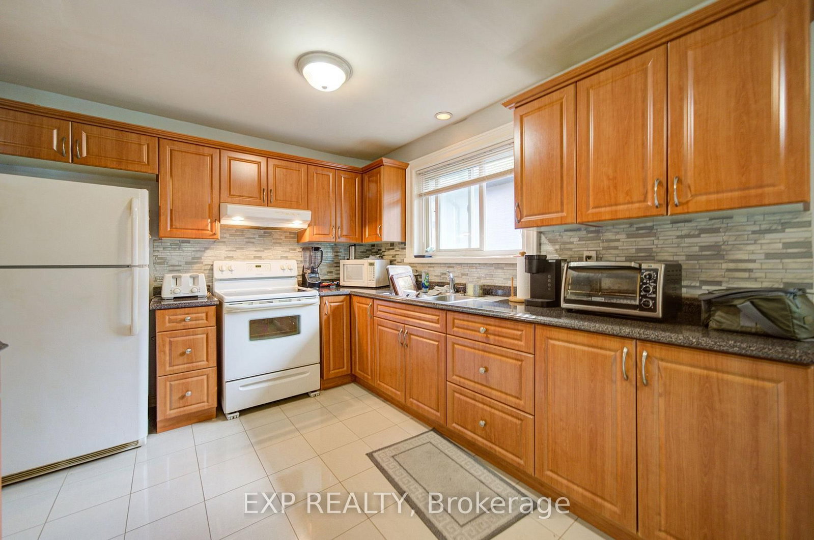 608 Rupert Avenue • Whitchurch-Stouffville, ON photo 9