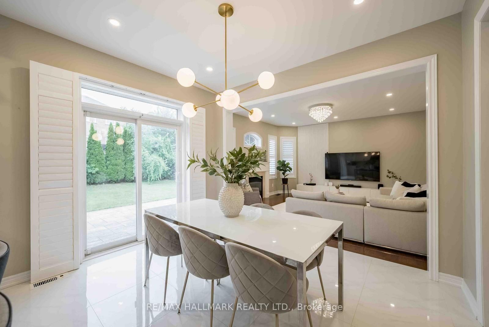 411 Hoover Park Drive • Whitchurch-Stouffville, ON photo 17
