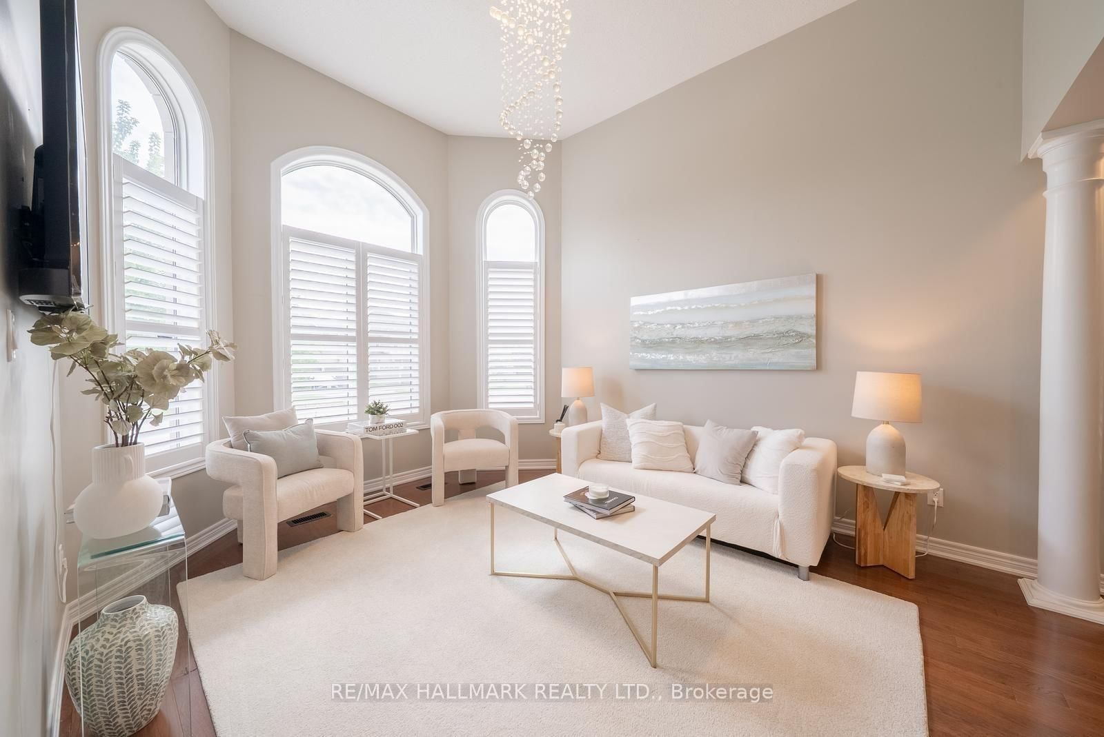 411 Hoover Park Drive • Whitchurch-Stouffville, ON photo 4