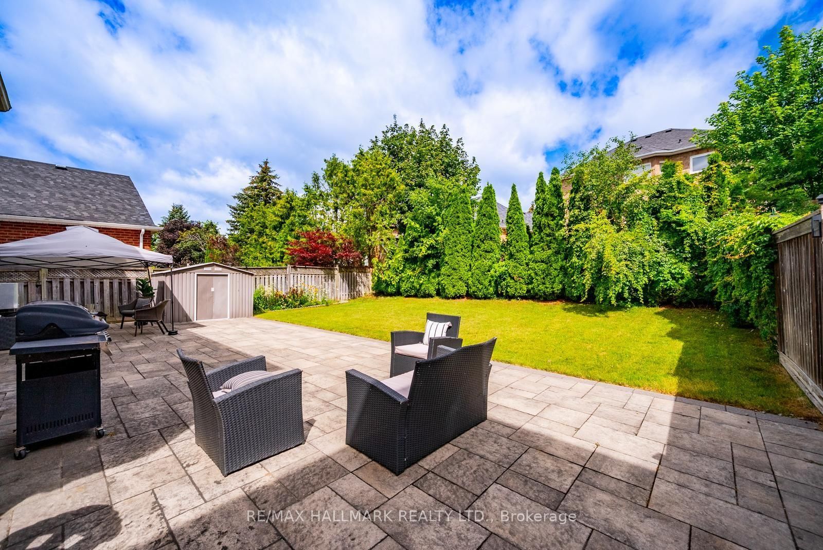 411 Hoover Park Drive • Whitchurch-Stouffville, ON photo 41