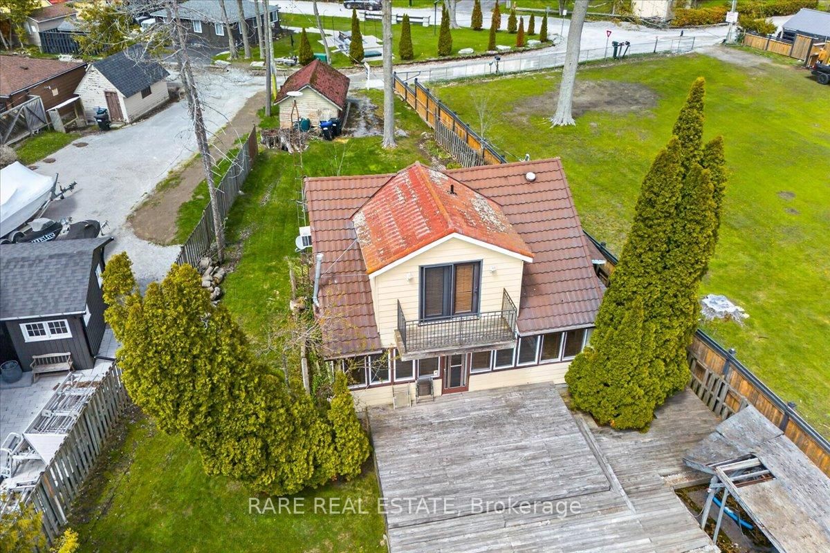 2350 Bonsecour Avenue photo 2
