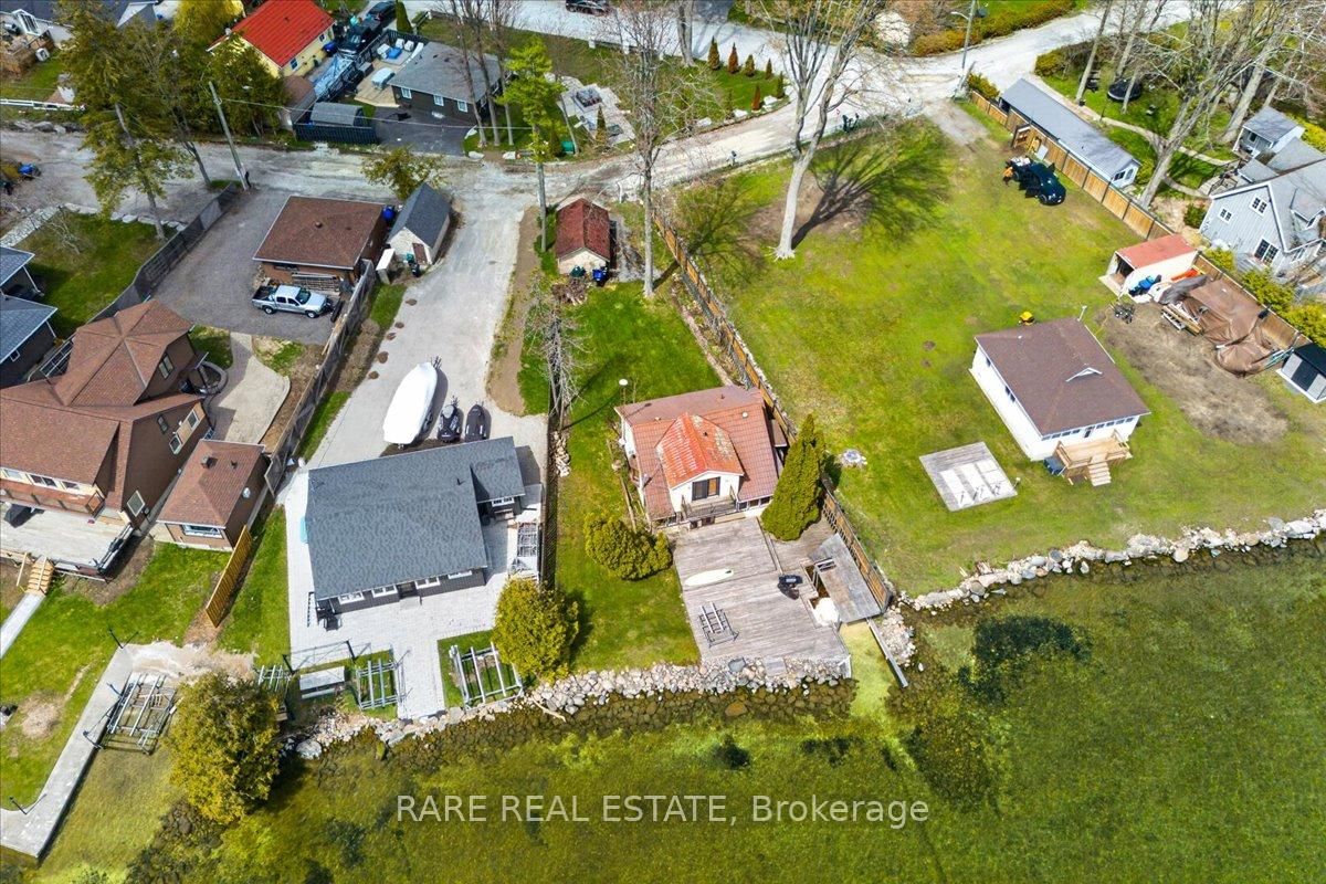 2350 Bonsecour Avenue photo 3
