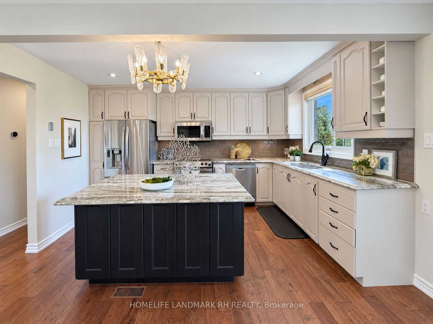 91 Riveredge Drive • Georgina, ON photo 12