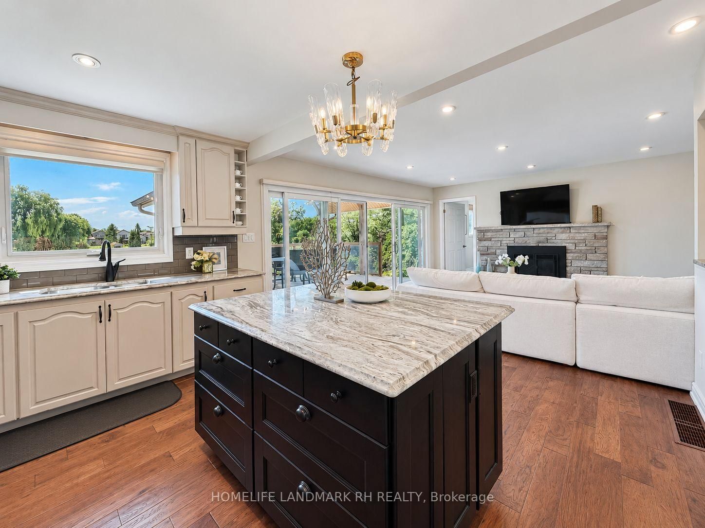 91 Riveredge Drive • Georgina, ON photo 14