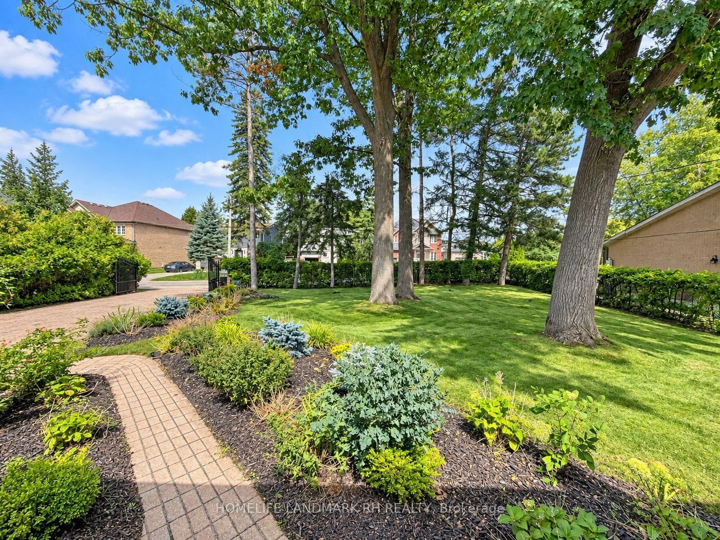 91 Riveredge Drive • Georgina, ON photo 5