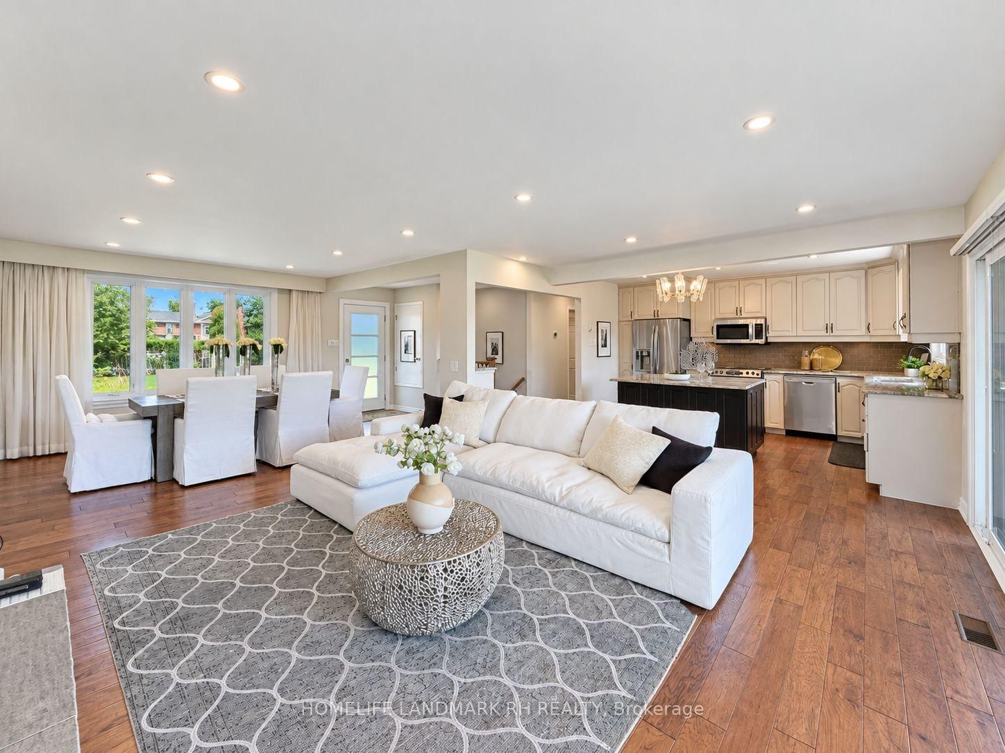 91 Riveredge Drive • Georgina, ON photo 9