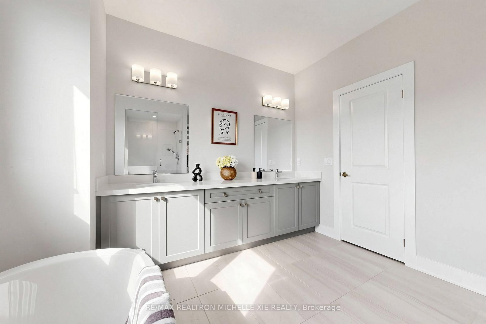 9 Nanhai Avenue • Markham, ON photo 28