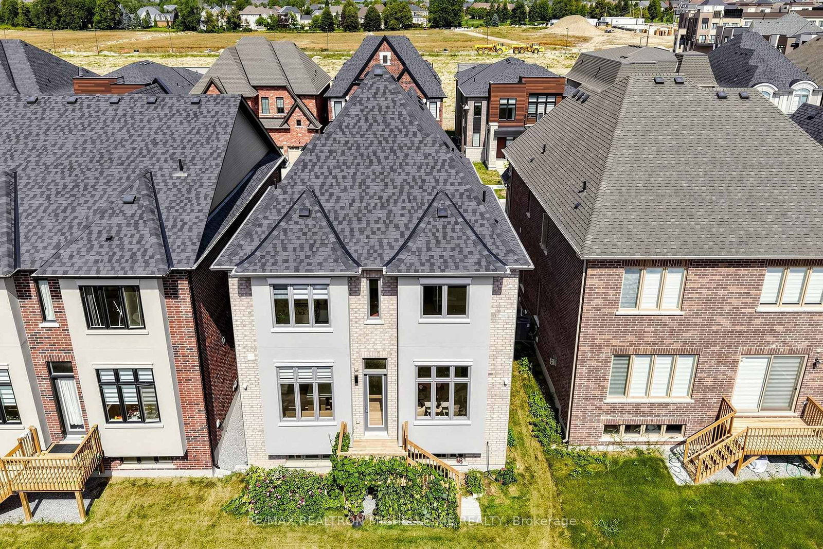 9 Nanhai Avenue • Markham, ON photo 49