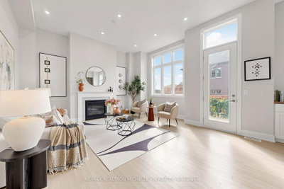 9 Nanhai Avenue • Markham, ON photo 9