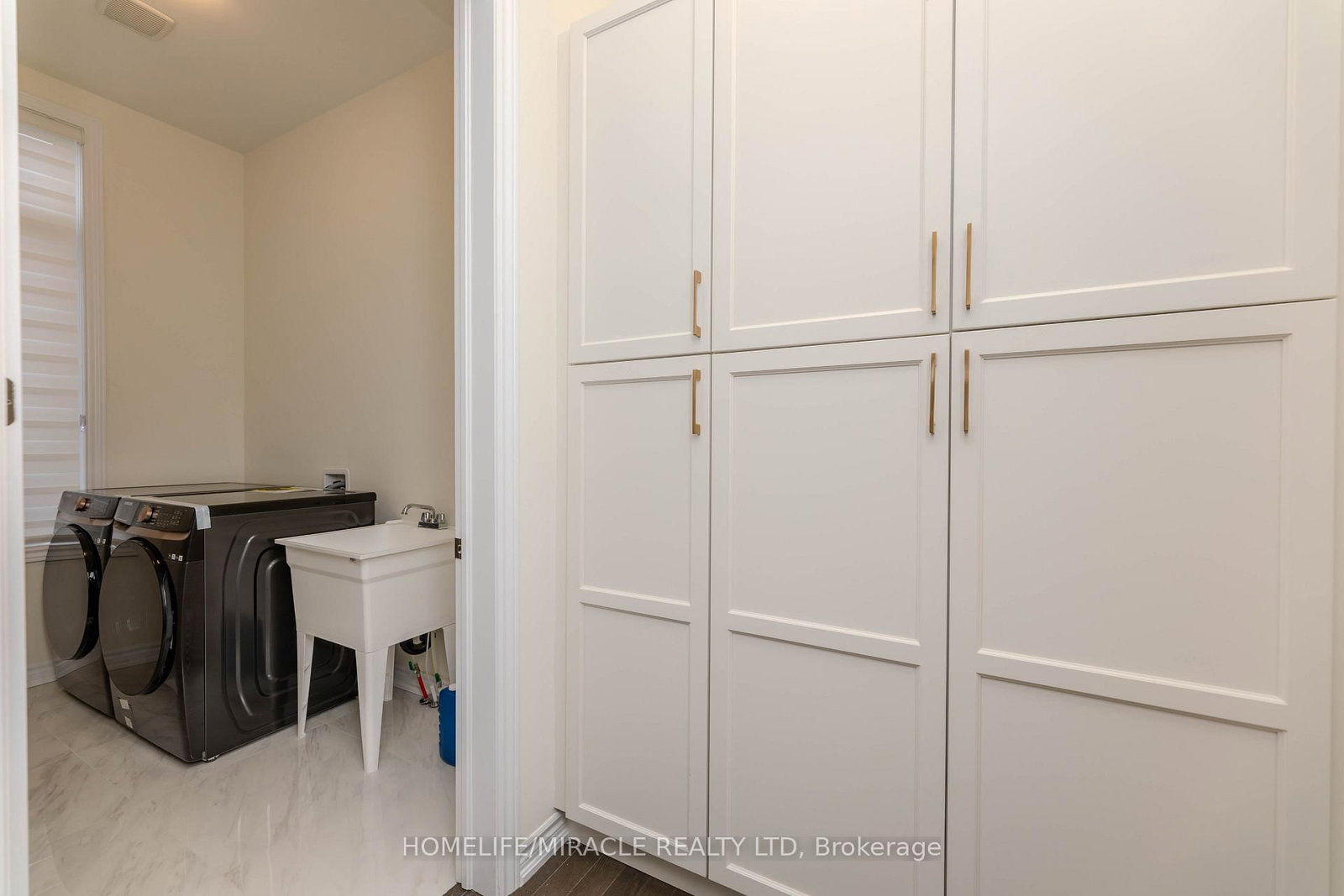 89 Halldorson Avenue • Aurora, ON photo 20