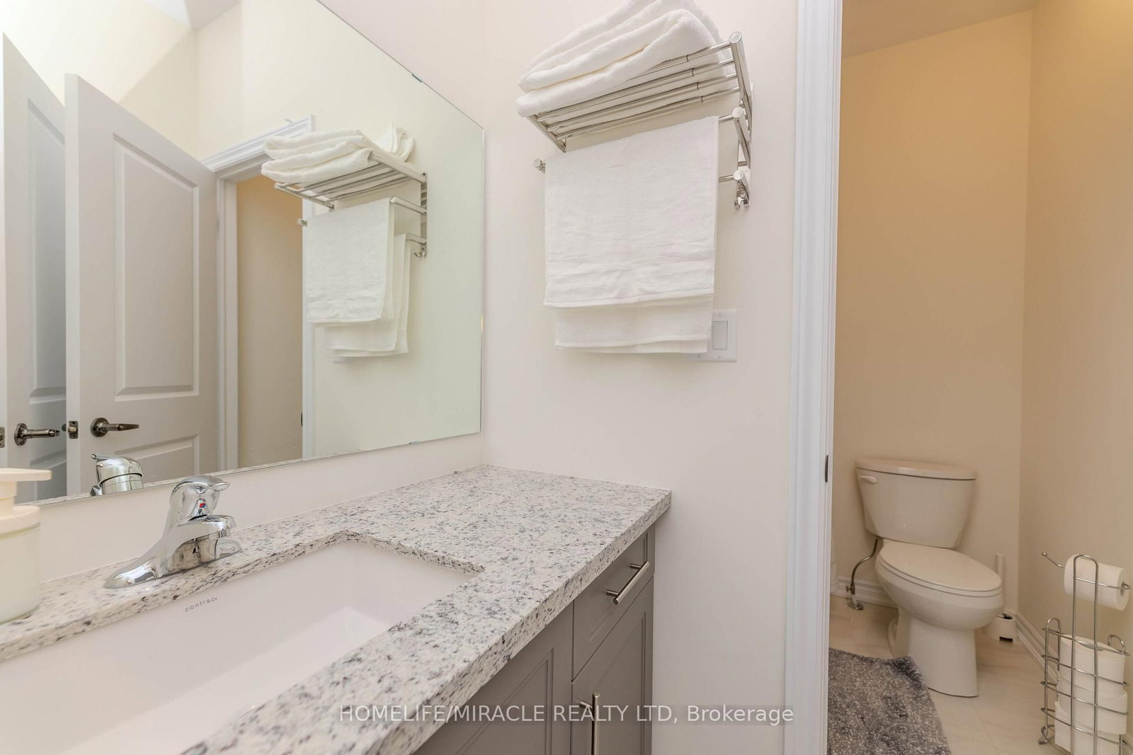 89 Halldorson Avenue • Aurora, ON photo 35