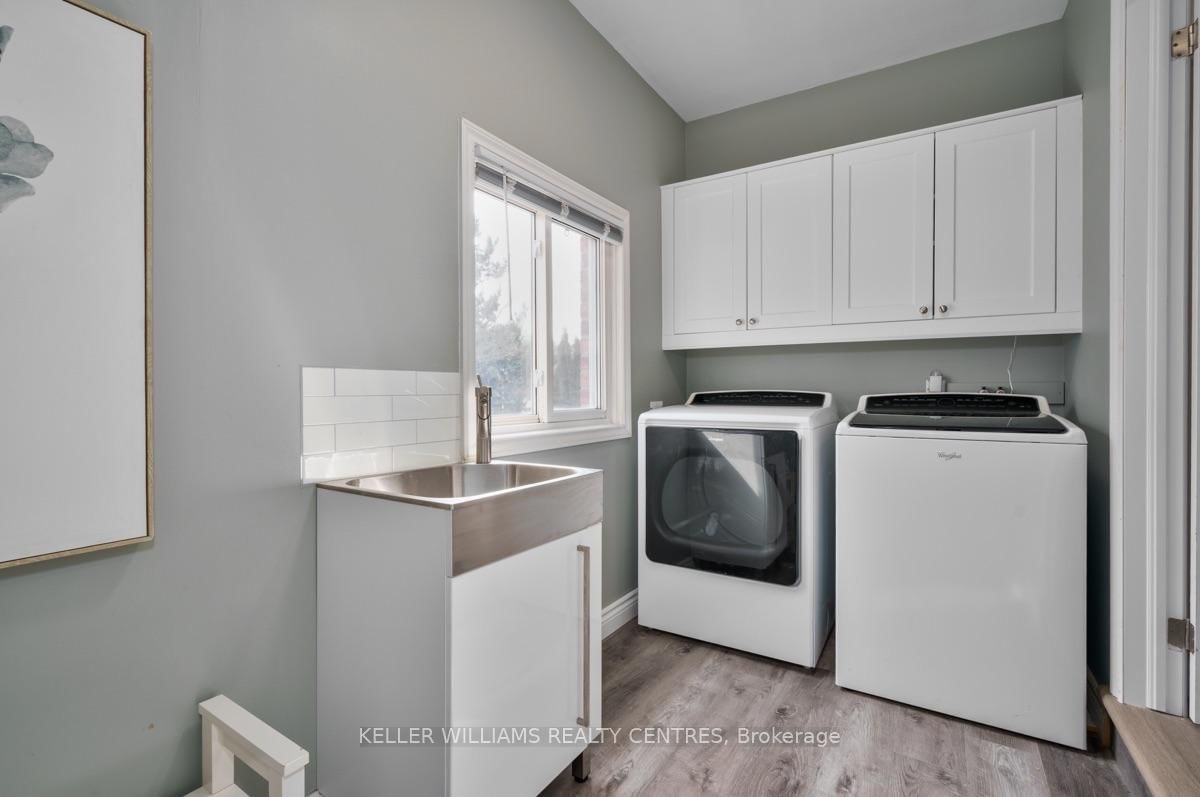 468 Dorchester Court • Newmarket, ON photo 11