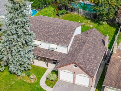 27 Sir Gawaine Place • Markham, ON photo 5