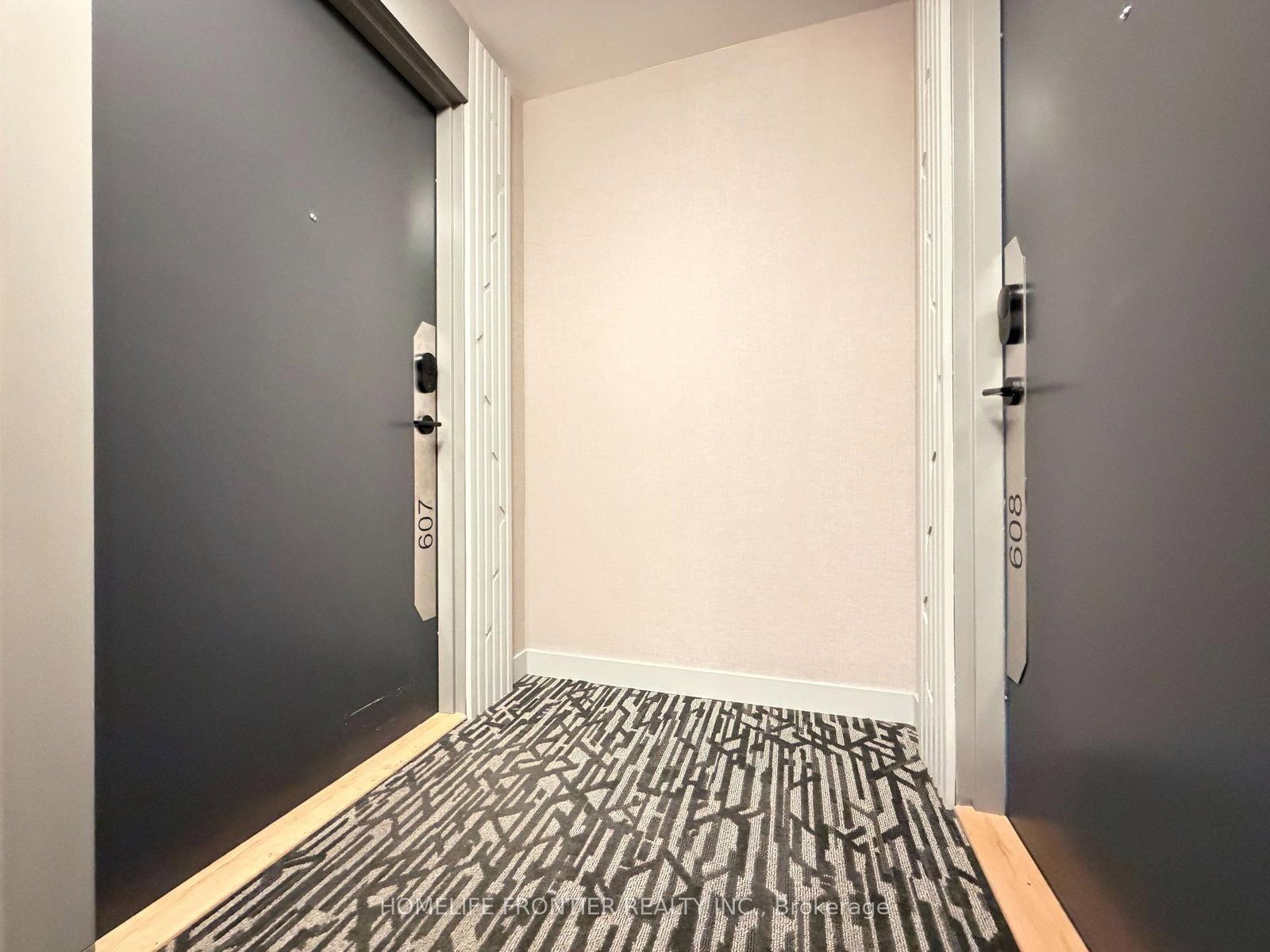 105 Oneida Crescent • #607 • Richmond Hill, ON photo 9