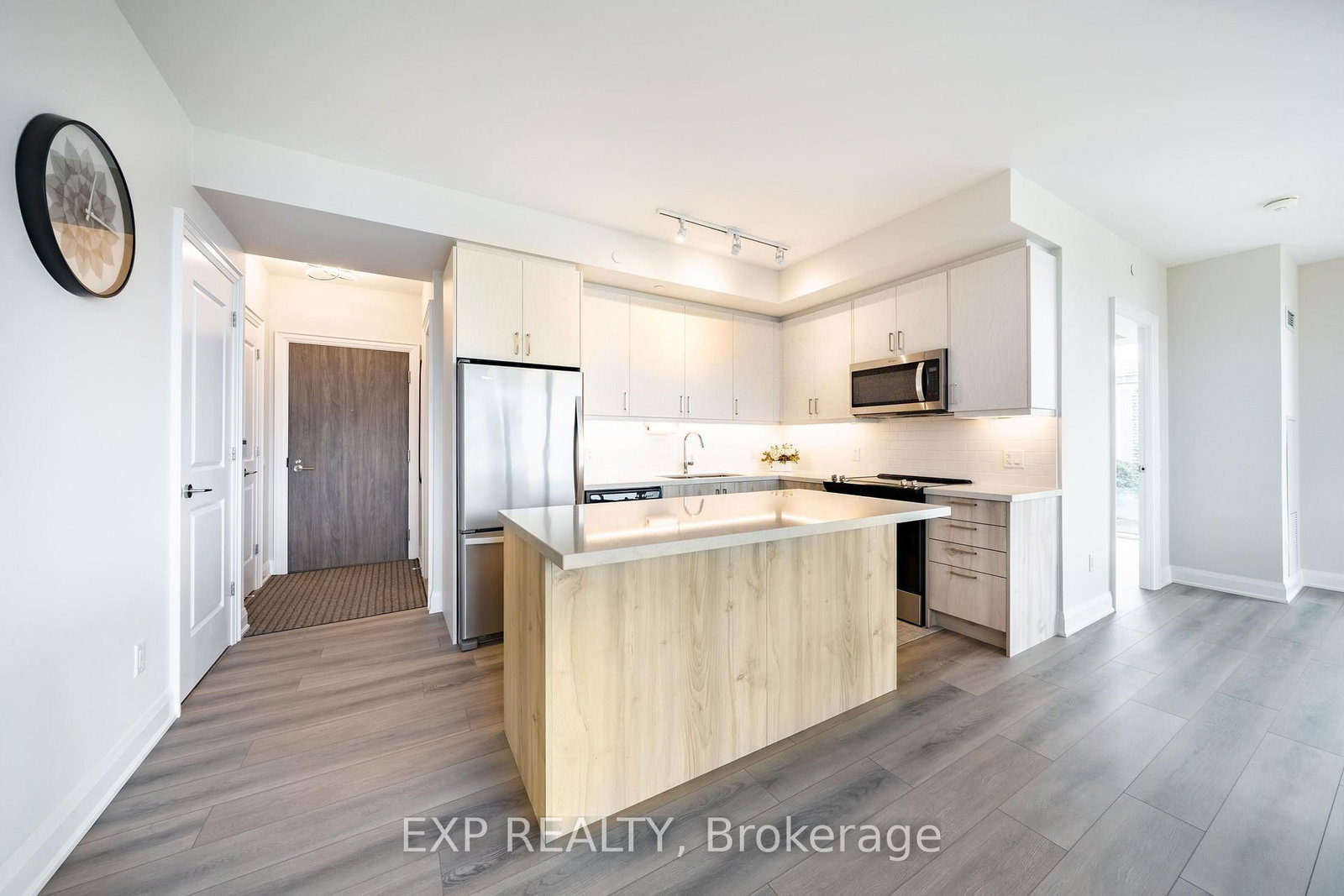 20 Gatineau Drive • #803 • Vaughan, ON photo 14