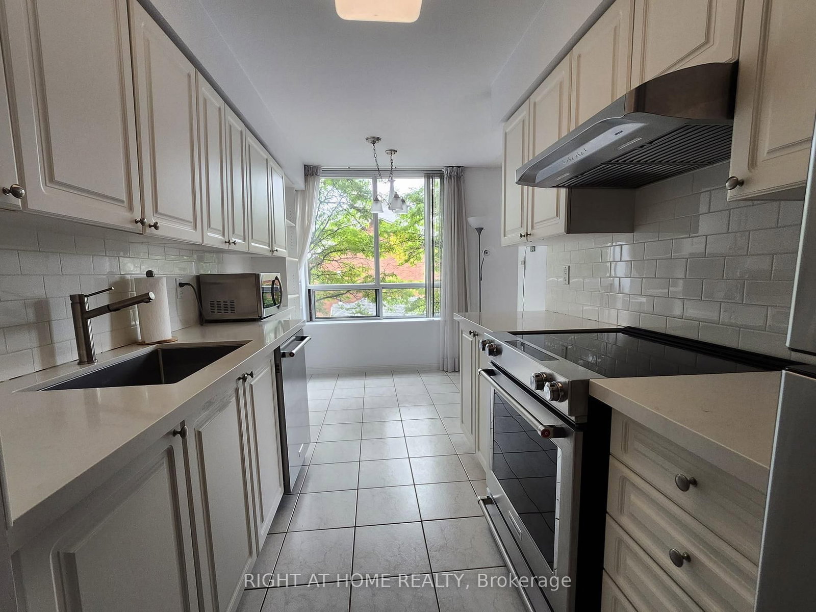 850 Steeles Avenue W • #205 • Vaughan, ON photo 8