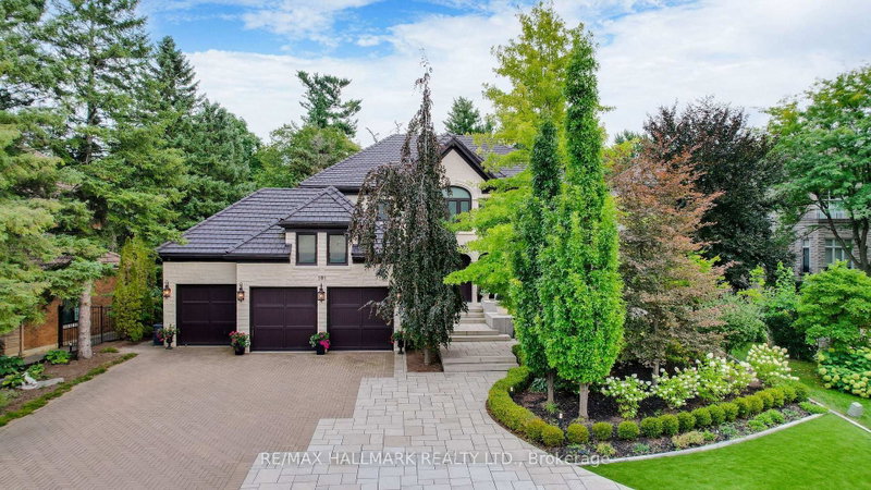 101 Longview Crescent