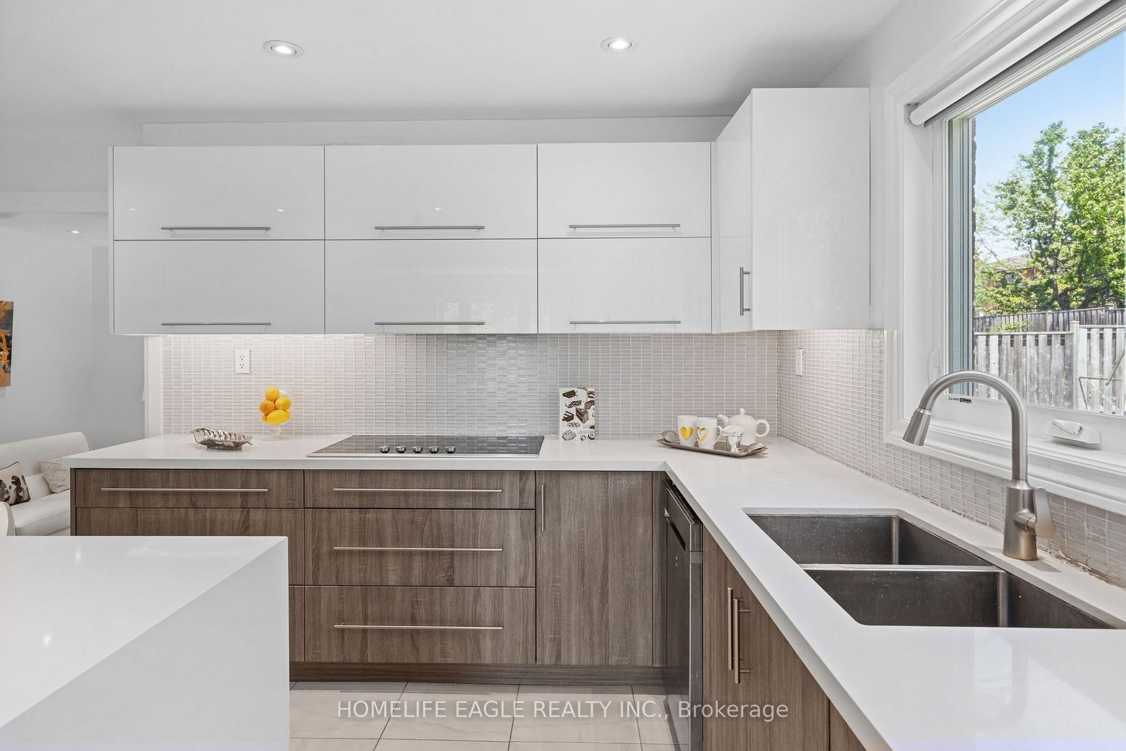 304 Firglen Ridge • Vaughan, ON photo 11