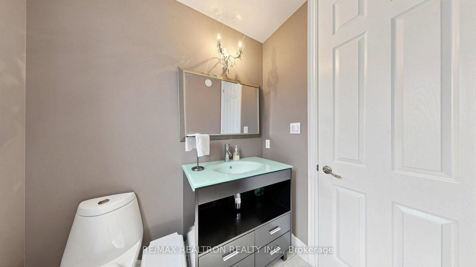 50 Sir Francesco Street • Vaughan, ON photo 9