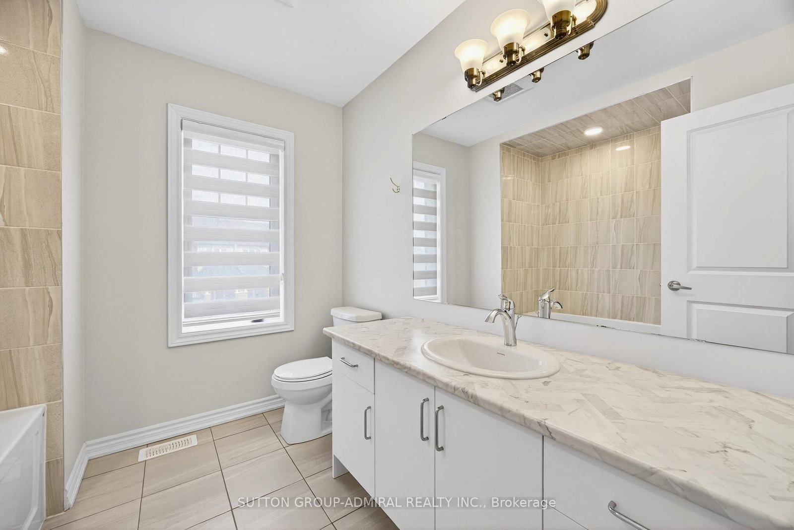 2237 Grainger Loop • Innisfil, ON photo 18