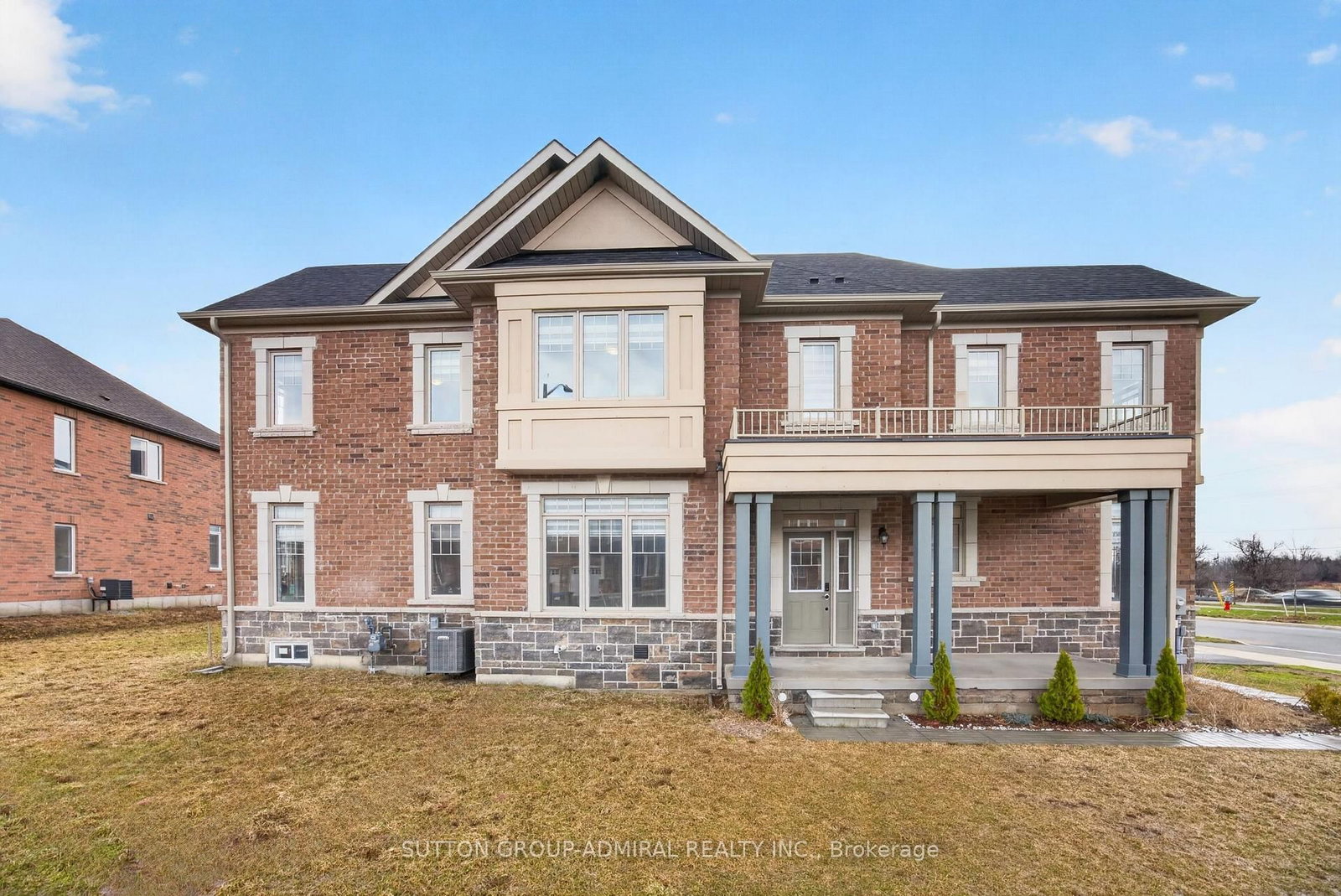 2237 Grainger Loop • Innisfil, ON photo 3