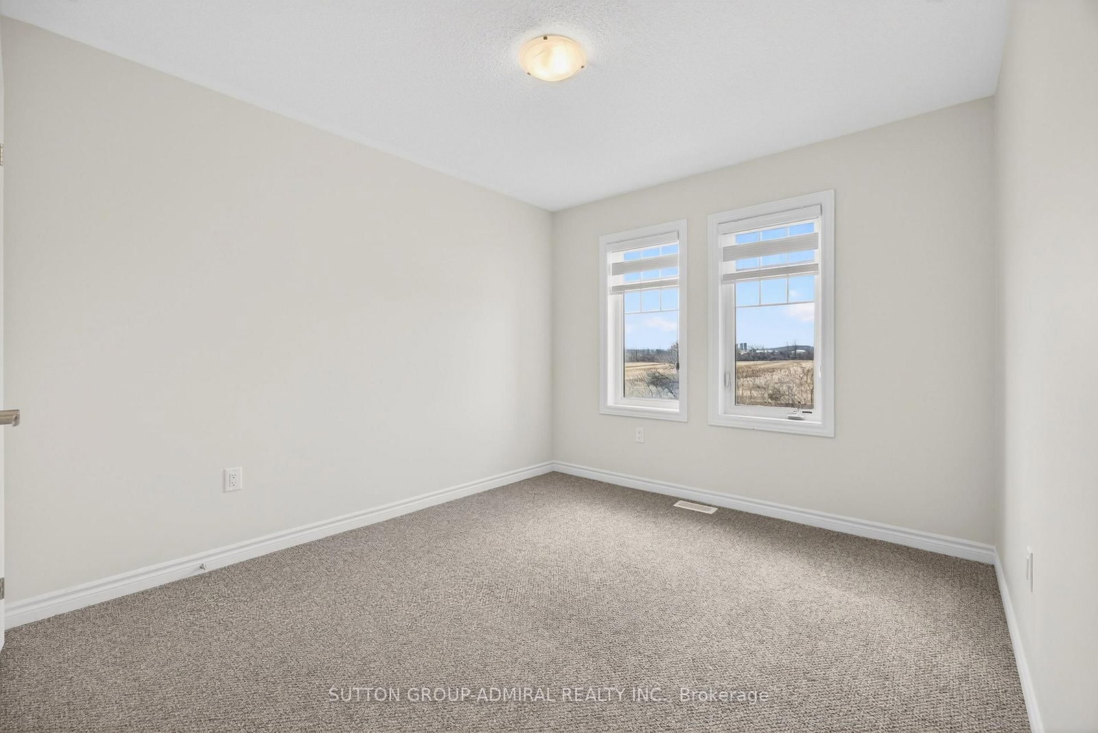 2237 Grainger Loop • Innisfil, ON photo 33