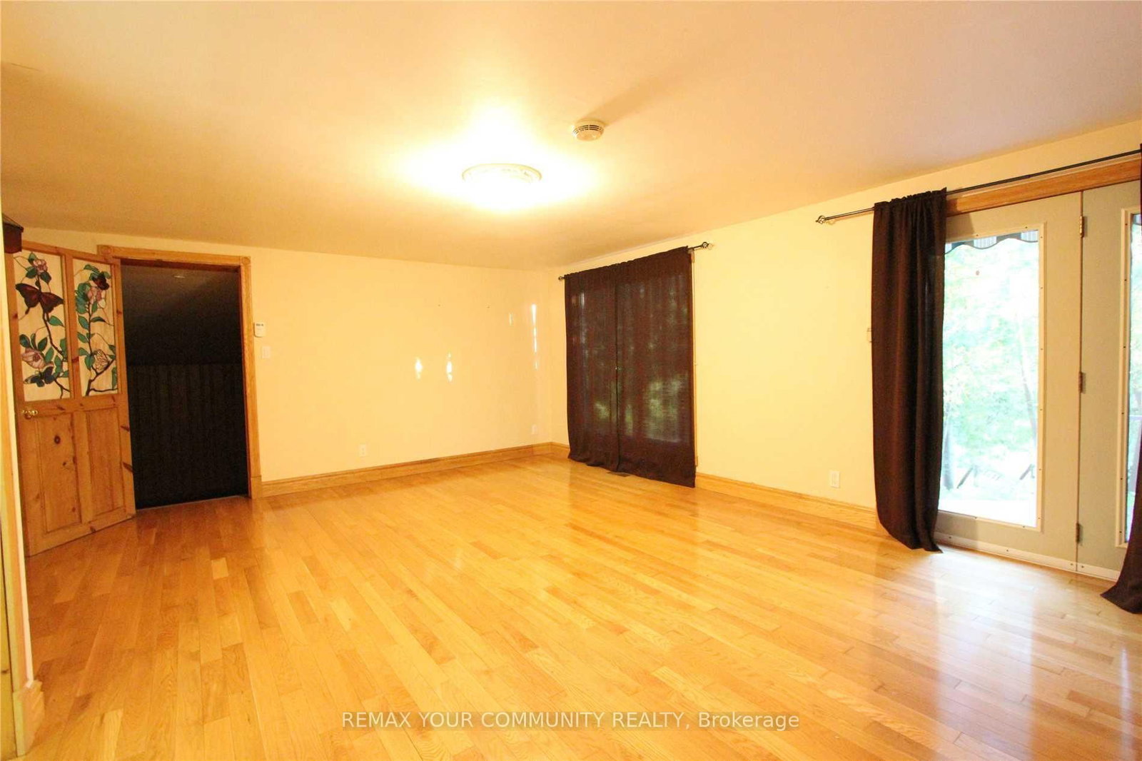 184 Riverbank Drive • Georgina, ON photo 6