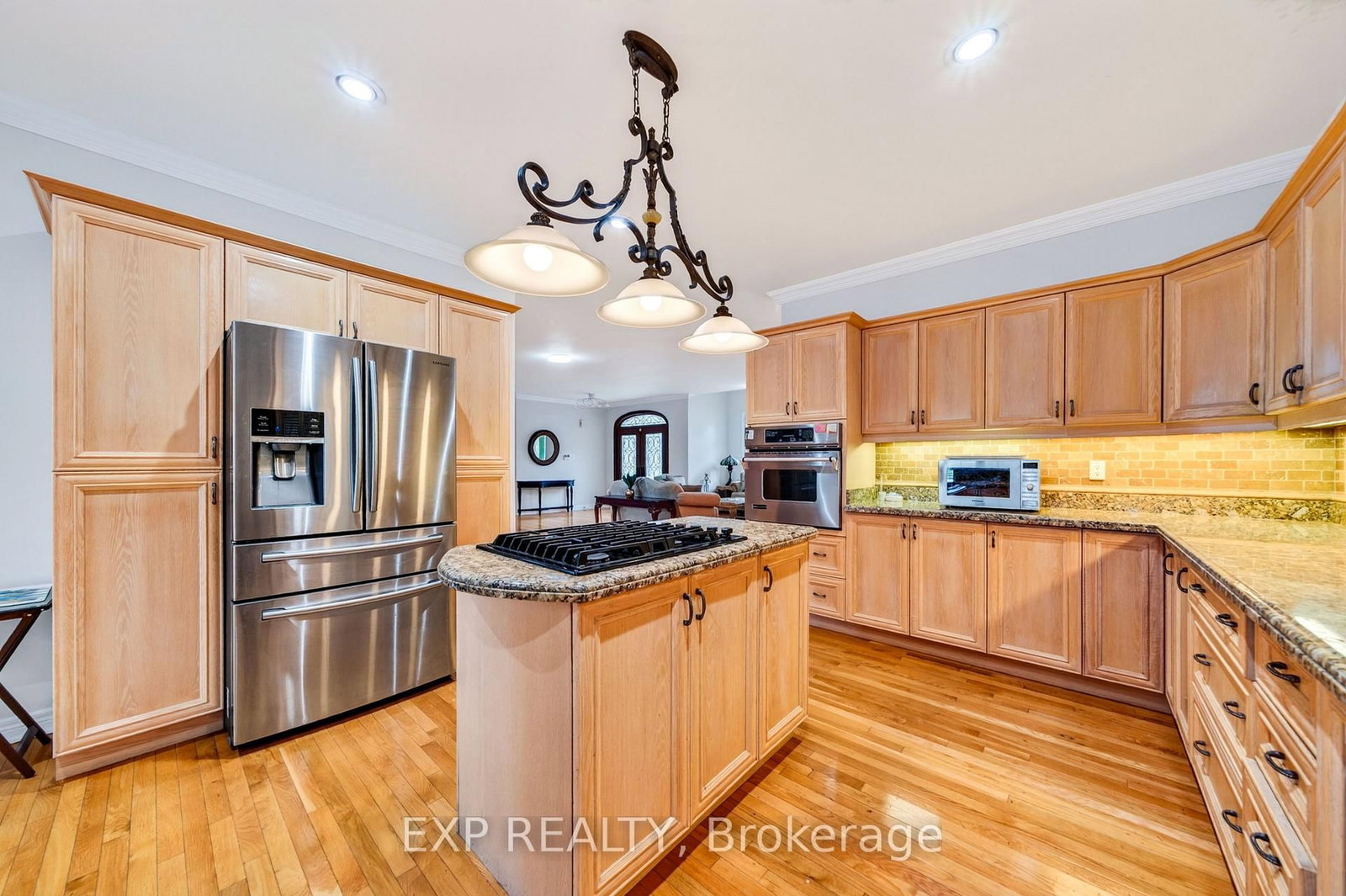 16 Hill Top Trail • Whitchurch-Stouffville, ON photo 14