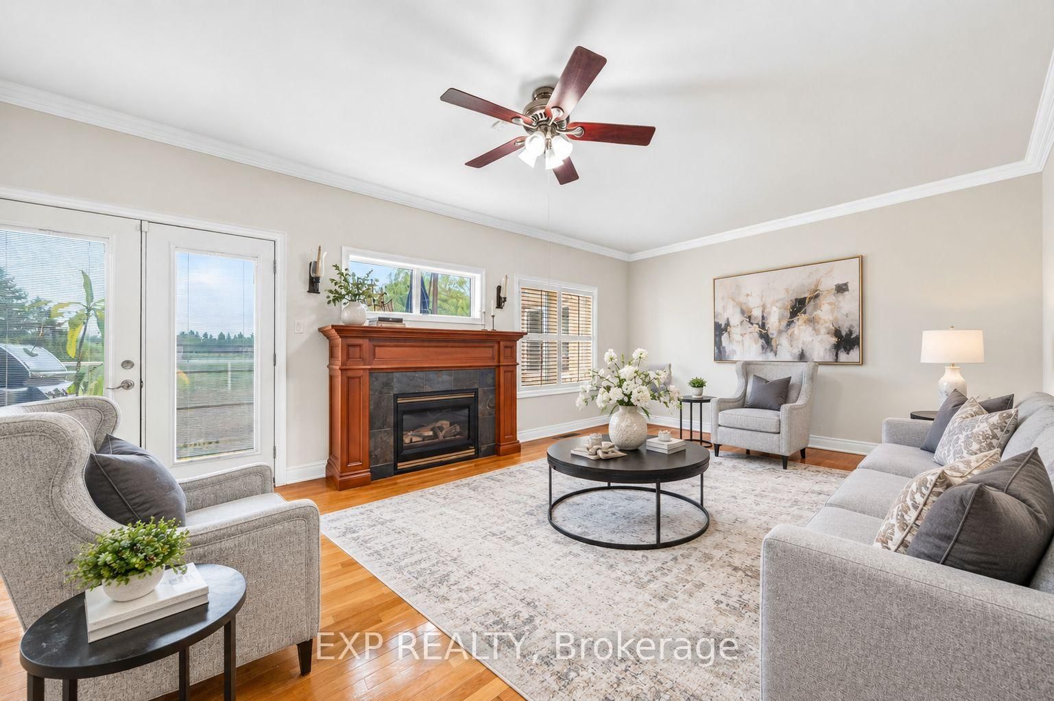 16 Hill Top Trail • Whitchurch-Stouffville, ON photo 17