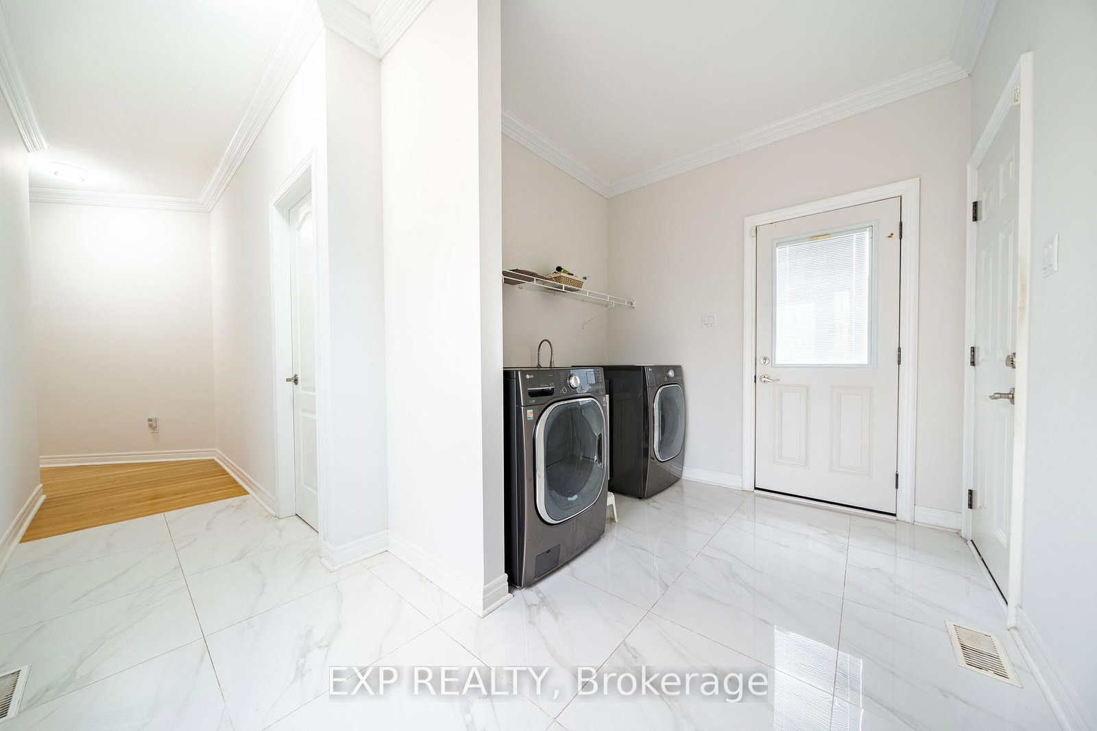 16 Hill Top Trail • Whitchurch-Stouffville, ON photo 47
