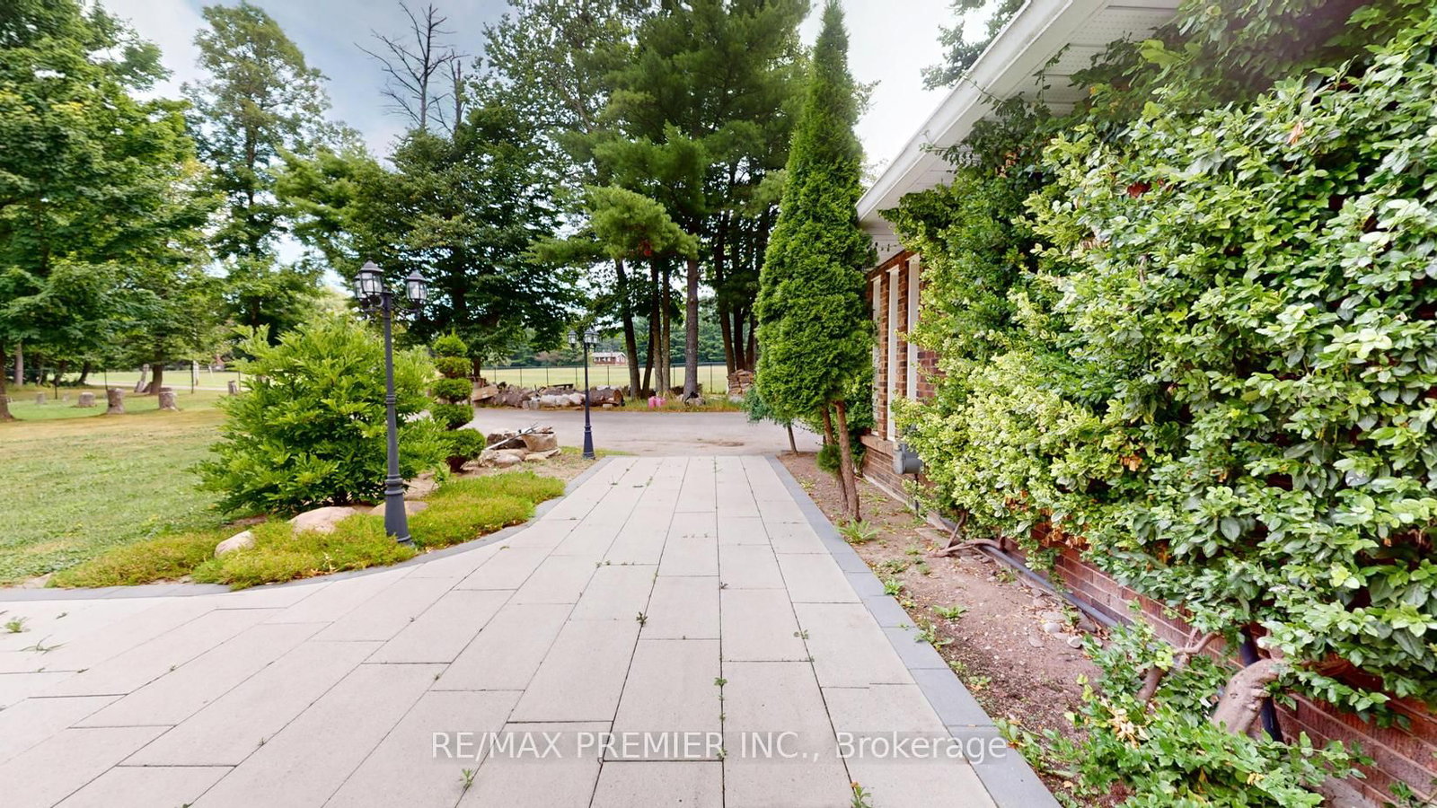 253 Morning Side Road • East Gwillimbury, ON photo 11
