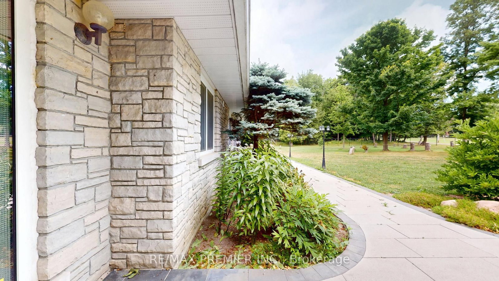 253 Morning Side Road • East Gwillimbury, ON photo 12