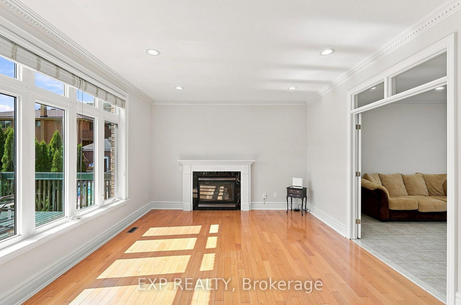 33 Valleyford Avenue • Richmond Hill, ON photo 11